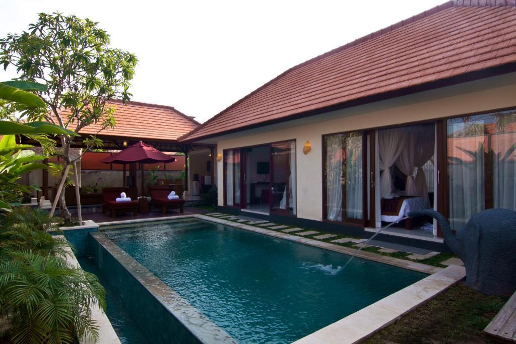 The Awan Villas - Chse Certified Seminyak Habitación foto