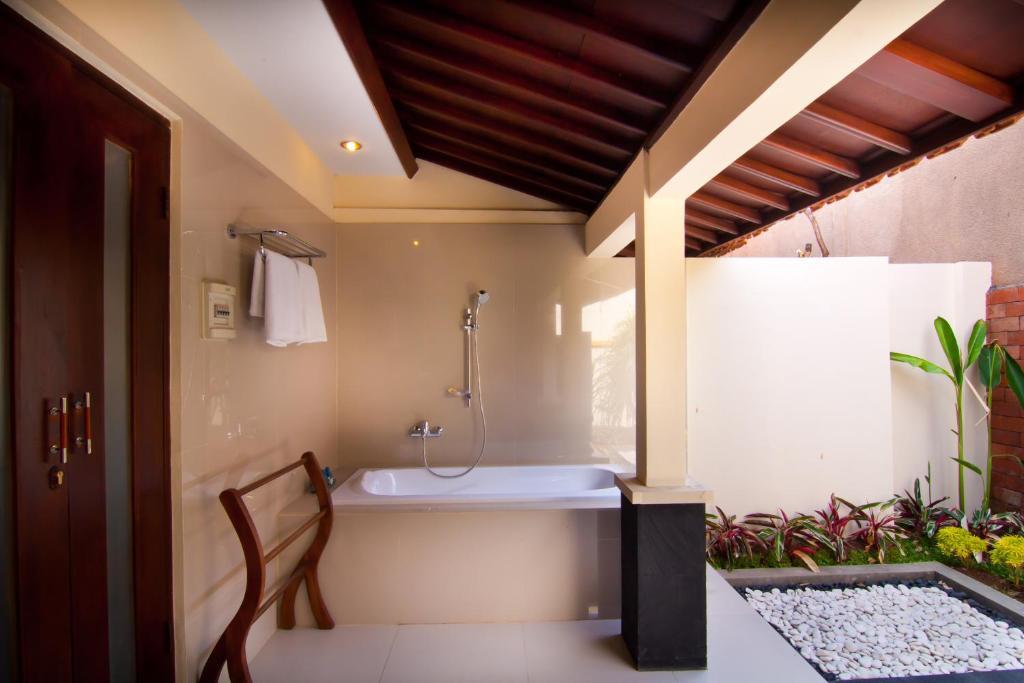 The Awan Villas - Chse Certified Seminyak Habitación foto